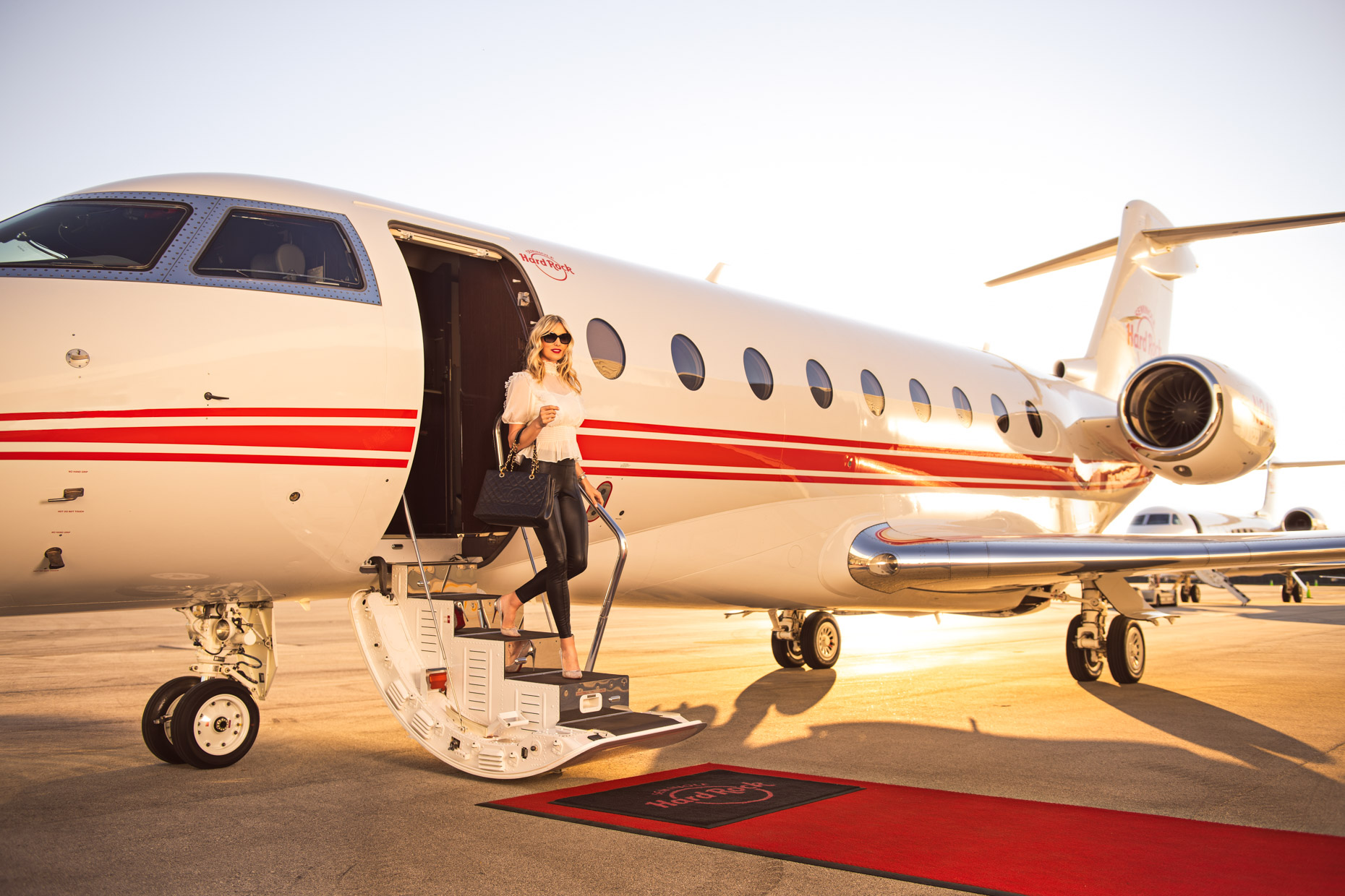 HardRockAviation-PrivateJetCharterService-MiamiHollywoodFL-12-09-20_1204-Edit